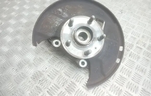 Opel Insignia A Front wheel hub spindle knuckle