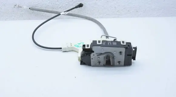 Mercedes-Benz Sprinter W907 W910 Front door lock A9077200000 A2040085899