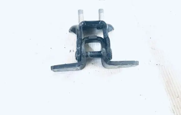 Mitsubishi Lancer X Tailgate/trunk/boot hinge