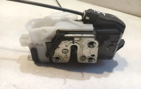KIA Ceed Rear door lock