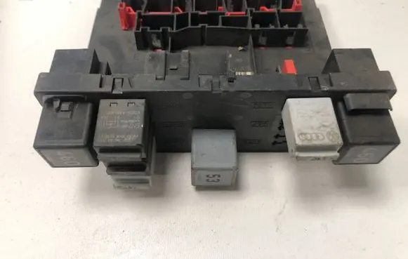 Volkswagen PASSAT B6 Comfort/convenience module 3C0937049AD