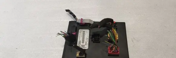 Audi A8 S8 D4 4H Central body control module 4H0907063