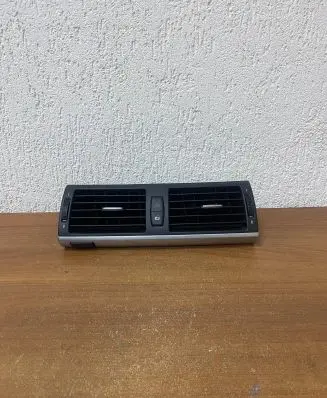 BMW X5 E70 Rear air vent grill 921070505 9222010105