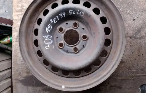 Volkswagen II LT R15 steel rim 