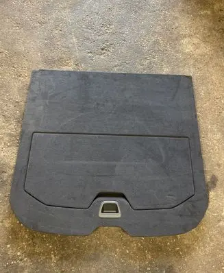Trunk/boot floor carpet liner