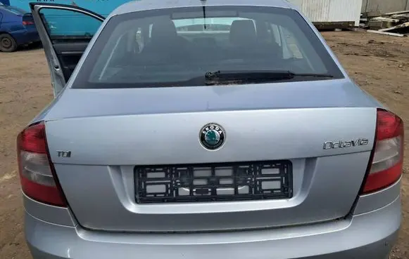 Skoda Octavia Mk2 (1Z) Tailgate/trunk/boot lid