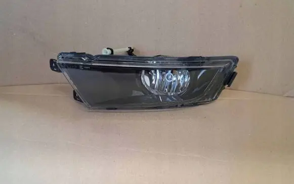 Skoda Octavia Mk3 (5E) Front fog light 5E0941699E