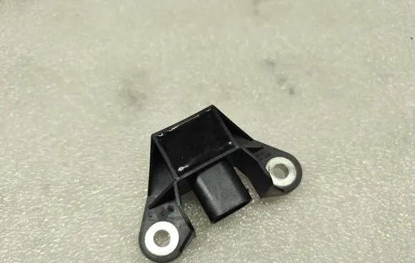 BMW 5 F10 F11 Airbag deployment crash/impact sensor 9159310 200810 008174