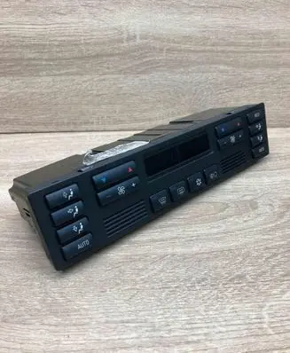 BMW 7 E38 Climate control unit 8372043 32383