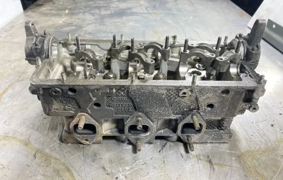 Audi A6 S6 C5 4B Engine head 059e