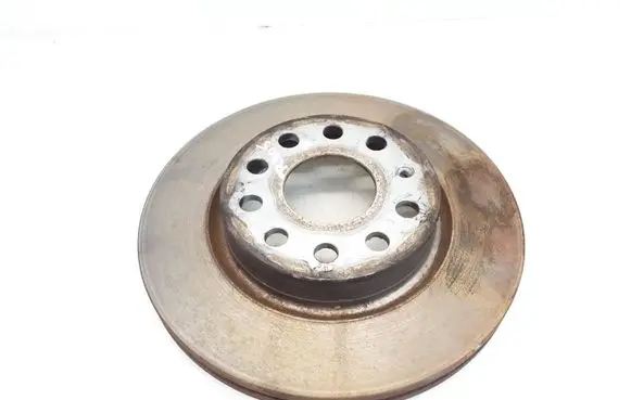 Volkswagen Golf VI Front brake disc