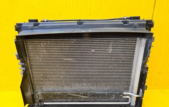 BMW 5 E60 E61 Coolant radiator 7519209