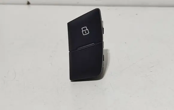 Audi A6 C7 Tailgate opening switch 4G0962107