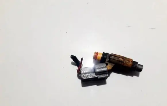 Mitsubishi Space Runner Fuel injector 7329983 coh275