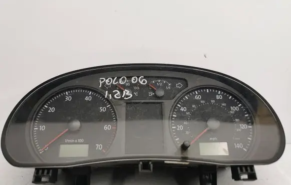 Volkswagen Polo IV 9N3 Speedometer (instrument cluster) 110080320045A