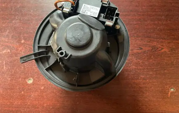 Seat Leon (1P) Heater fan/blower 995775T