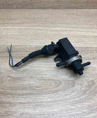Volkswagen PASSAT B5.5 Turbo solenoid valve 1H0906627 72190320