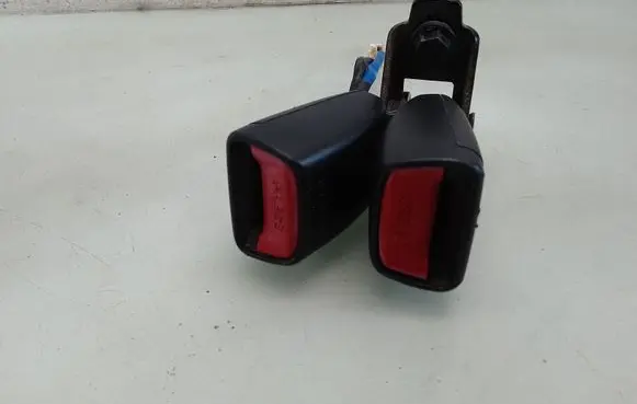 KIA Ceed Middle seatbelt buckle (rear) 07121113