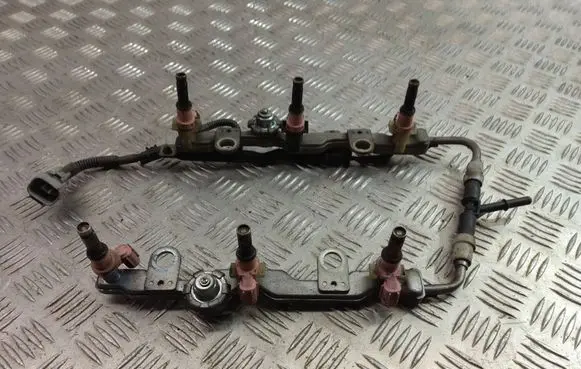 Lexus GS 300 350 430 450H Fuel injector 23250-31070