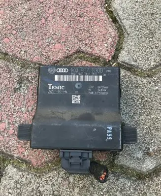 Volkswagen Golf V Gateway control module 1K0907530D