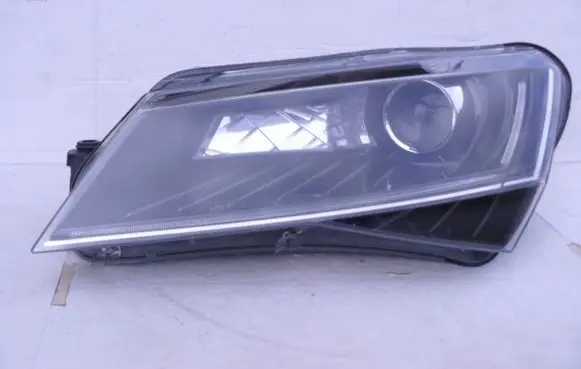 Skoda Superb B8 (3V) Headlight/headlamp 3V1941015B 1ZS01193925 11939250008