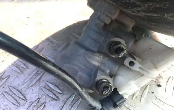 Ford Focus Master brake cylinder