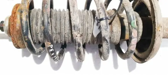Volkswagen PASSAT B4 Front coil spring