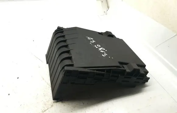Audi A3 S3 8P Fuse box cover 1K0937132F