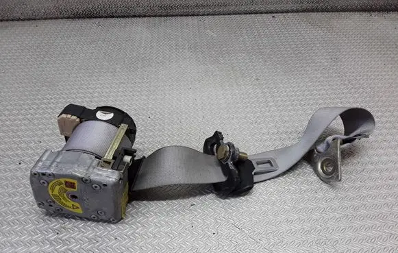 Mercedes-Benz S W220 Rear seatbelt 00064577