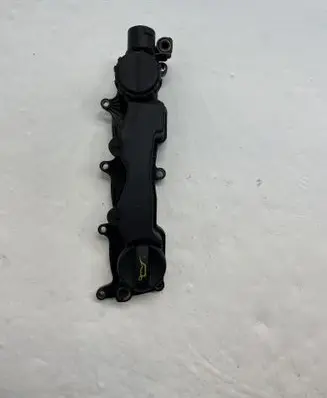 Peugeot 308 Rocker cam cover 9660281080