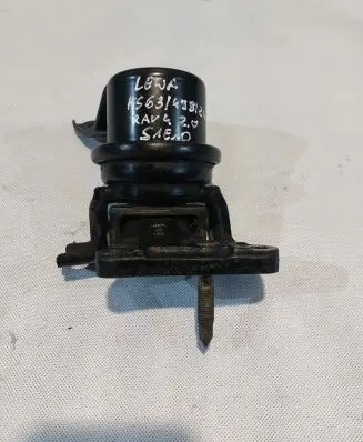 Toyota RAV 4 (XA10) Engine mount bracket