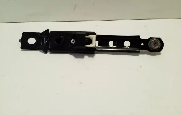 Mitsubishi Outlander Seat belt adjustment rail 1098119
