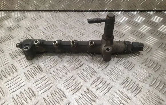 Opel Zafira B Fuel main line pipe