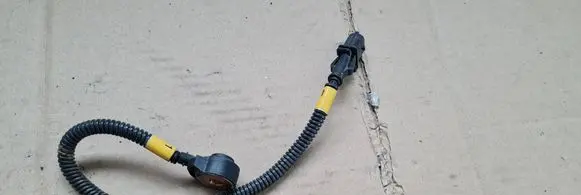 Maserati Quattroporte Detonation knock sensor 0261231223