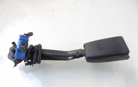 Honda Civic IX Front seatbelt buckle