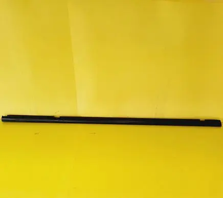 Renault Espace IV Rear door glass trim molding