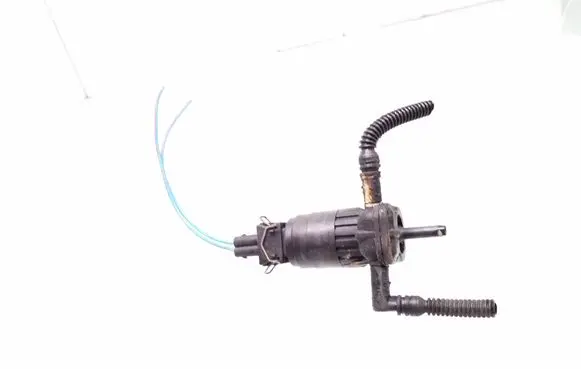 Opel Corsa D Windscreen/windshield washer pump 55702893