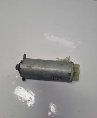 Audi A8 S8 D3 4E Seat adjustment motor 0130002532 198397104 201109S