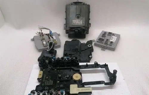 Mercedes-Benz C W205 Engine ECU kit and lock set A1779003901