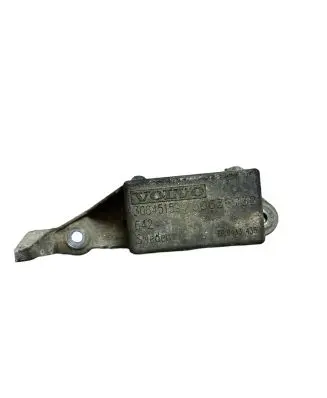 Volvo S80 Engine mount bracket 30645159
