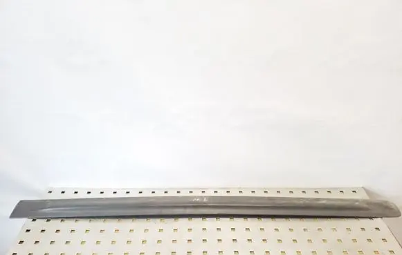 Jeep Cherokee III KJ Front door trim (molding)
