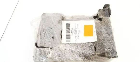 Volkswagen PASSAT B7 Fuse box set 3C0937125A