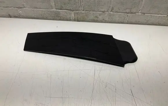 BMW 6 F06 Gran coupe Front door glass trim molding 7275299 7275289