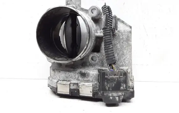 Volvo V70 Throttle valve 8692720 0281002701