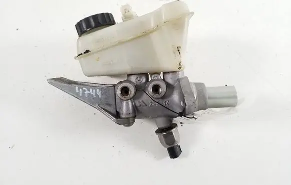 Mercedes-Benz ML W164 Master brake cylinder A1644300401