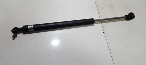 Mitsubishi Sigma Front bonnet/hood damper/strut