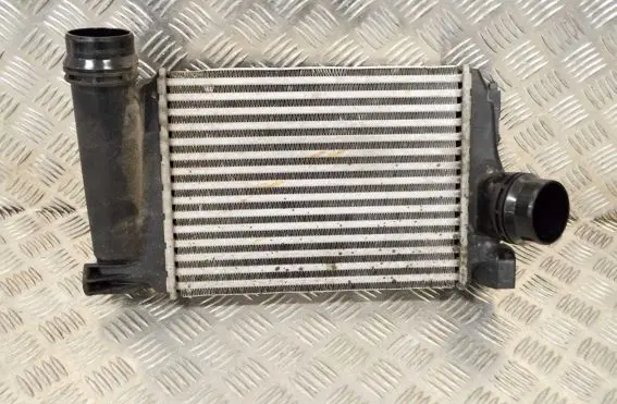 Nissan Qashqai Intercooler radiator 144614EA0A M163233