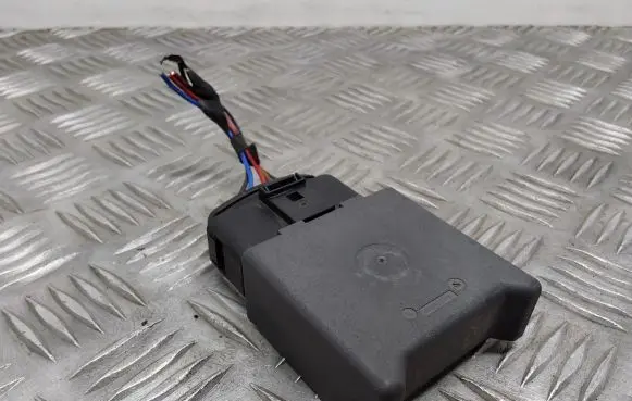 Volkswagen Tiguan Fuel injection pump control unit/module 5Q0906093B