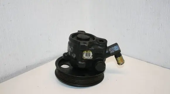 Ford Focus Power steering pump 95883A733AB