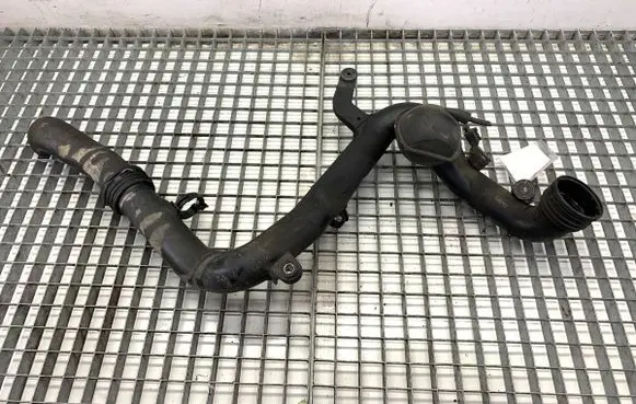 Skoda Octavia Mk2 (1Z) Air intake hose/pipe 1K0145770B